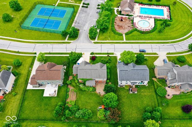 5825 Somerset Boulevard E, Bargersville, IN 46106