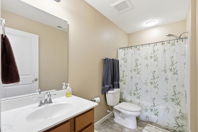 5825 Somerset Boulevard E, Bargersville, IN 46106