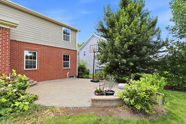 5825 Somerset Boulevard E, Bargersville, IN 46106