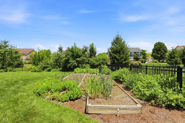 5825 Somerset Boulevard E, Bargersville, IN 46106