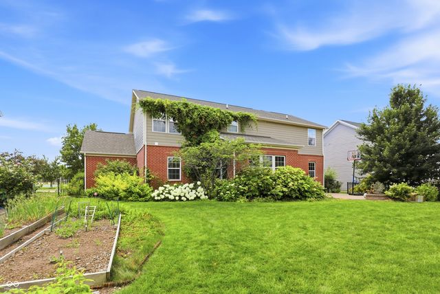 5825 Somerset Boulevard E, Bargersville, IN 46106