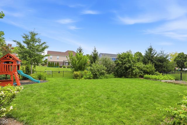 5825 Somerset Boulevard E, Bargersville, IN 46106