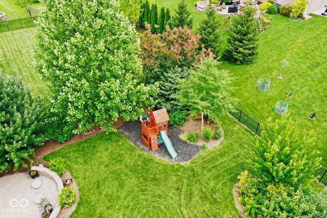 5825 Somerset Boulevard E, Bargersville, IN 46106