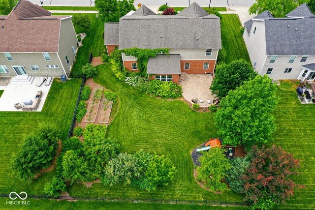 5825 Somerset Boulevard E, Bargersville, IN 46106