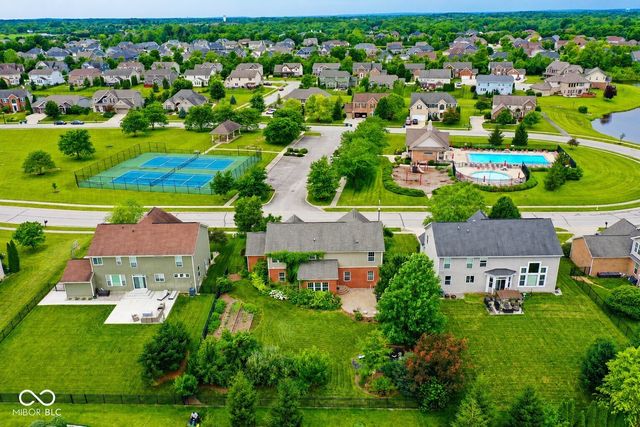 5825 Somerset Boulevard E, Bargersville, IN 46106