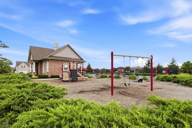 5825 Somerset Boulevard E, Bargersville, IN 46106