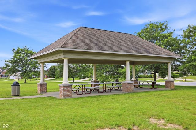 5825 Somerset Boulevard E, Bargersville, IN 46106