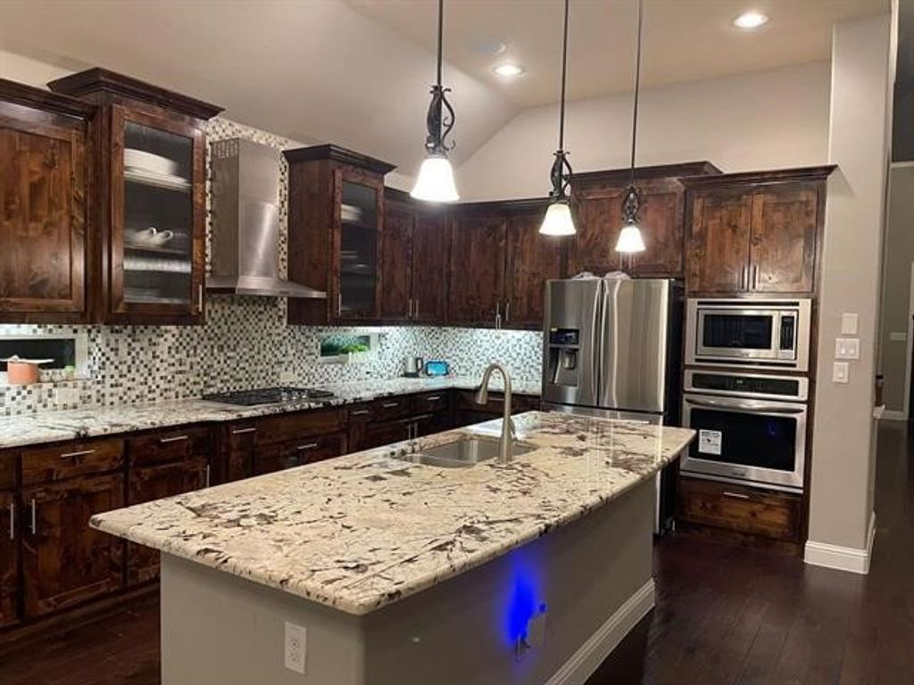 3016 High Landing Drive, Little Elm, TX 75068