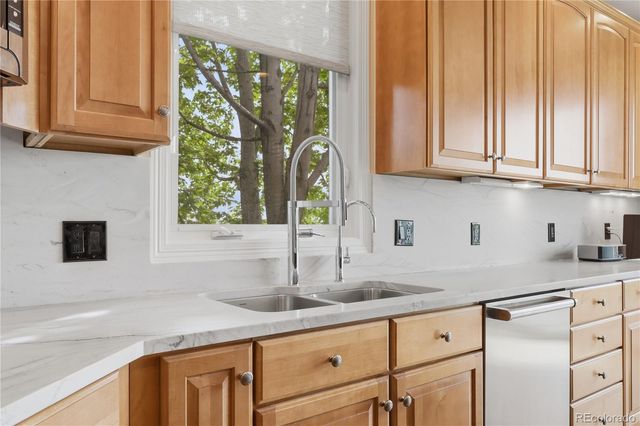 6732 Vista Lodge Loop, Castle Pines, CO 80108