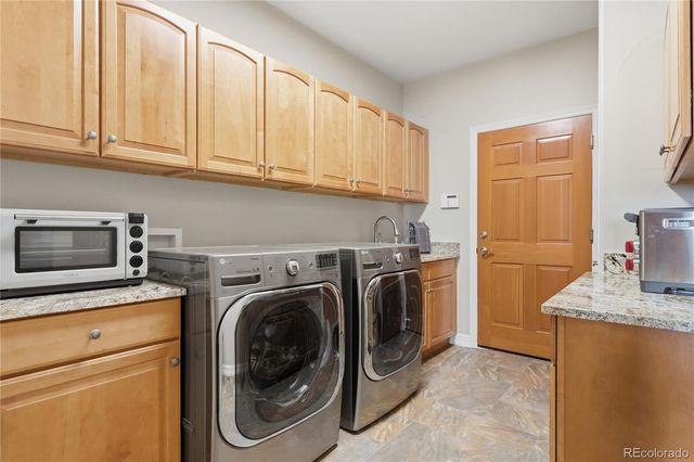 6732 Vista Lodge Loop, Castle Pines, CO 80108