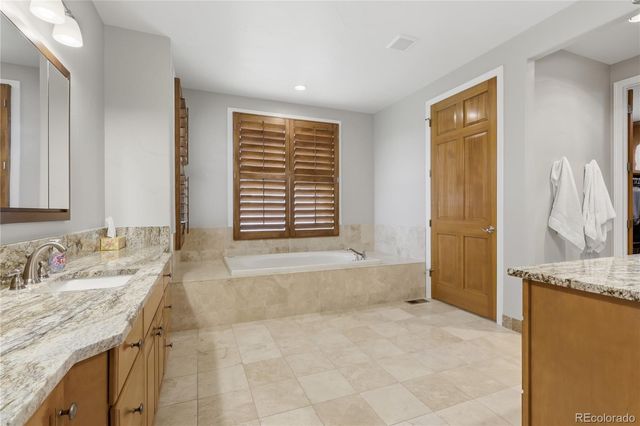 6732 Vista Lodge Loop, Castle Pines, CO 80108