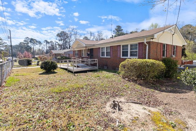 6117 Louise Street, Fayetteville, NC 28314