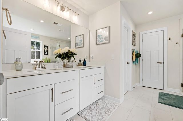 425 Oswego Court, Greenville, SC 29607