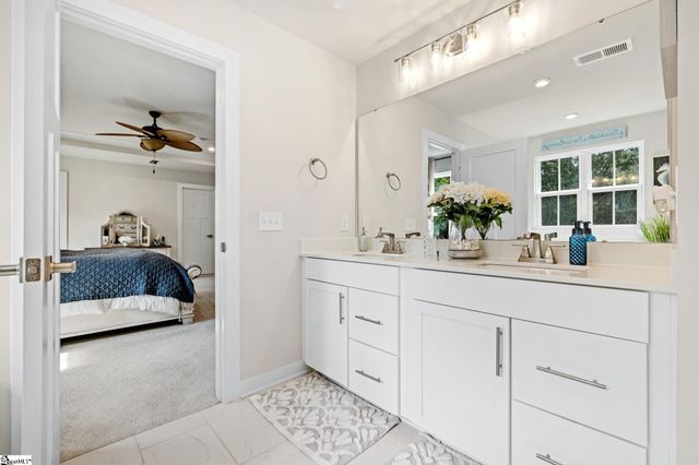 425 Oswego Court, Greenville, SC 29607