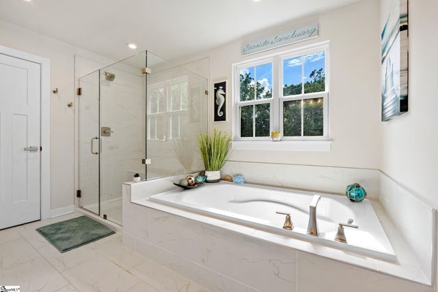 425 Oswego Court, Greenville, SC 29607