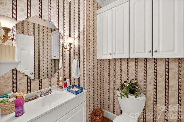 3517 Wylie Meadow Lane, Charlotte, NC 28269