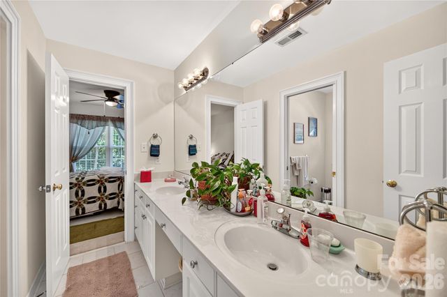 3517 Wylie Meadow Lane, Charlotte, NC 28269