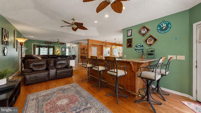 4 WHITEWATER LN, Egg Harbor Township, NJ 08234