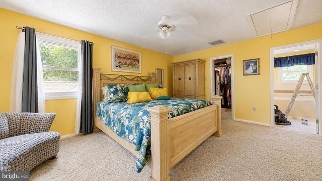 4 WHITEWATER LN, Egg Harbor Township, NJ 08234