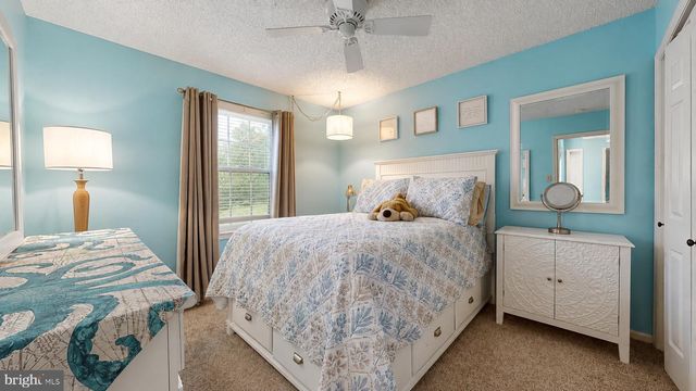 4 WHITEWATER LN, Egg Harbor Township, NJ 08234