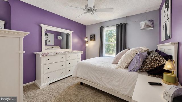 4 WHITEWATER LN, Egg Harbor Township, NJ 08234