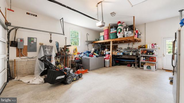 4 WHITEWATER LN, Egg Harbor Township, NJ 08234