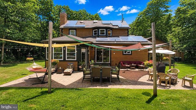 4 WHITEWATER LN, Egg Harbor Township, NJ 08234