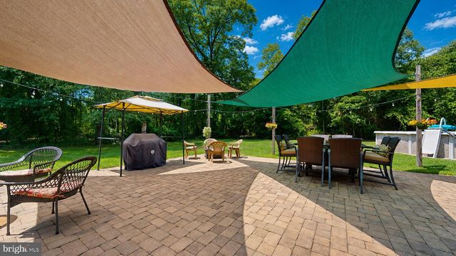 4 WHITEWATER LN, Egg Harbor Township, NJ 08234