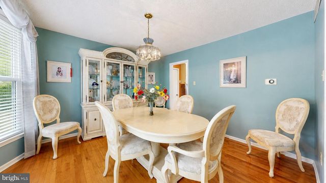 4 WHITEWATER LN, Egg Harbor Township, NJ 08234