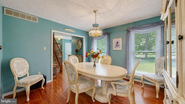 4 WHITEWATER LN, Egg Harbor Township, NJ 08234