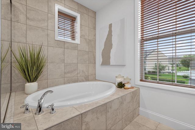 87 EDRIS LANE, Mechanicsburg, PA 17050