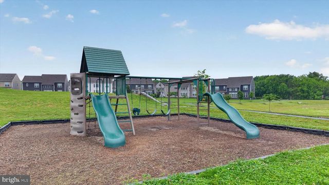 87 EDRIS LANE, Mechanicsburg, PA 17050