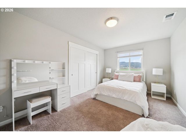 2460 HEATHER Way, Forest Grove, OR 97116