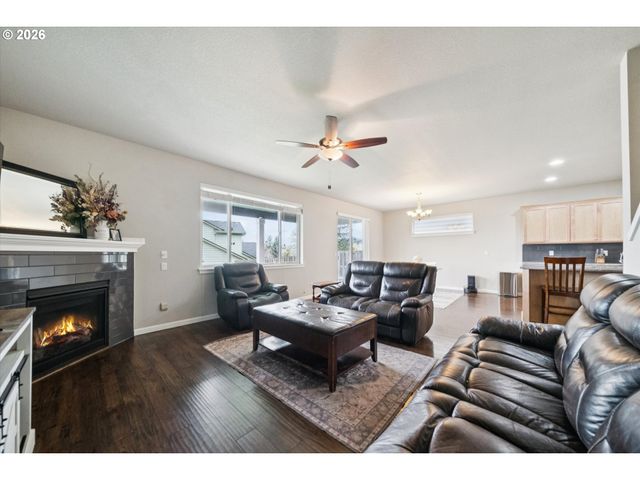 2460 HEATHER Way, Forest Grove, OR 97116