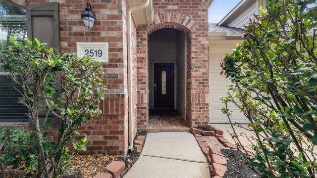 2519 Llano Springs Drive, Katy, TX 77494