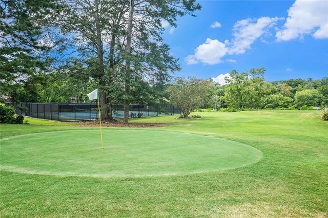 94 Rosaire NW Place, Atlanta, GA 30327