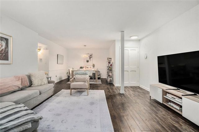 94 Rosaire NW Place, Atlanta, GA 30327