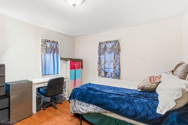 65 Cambridge St, East Orange City, NJ 07018