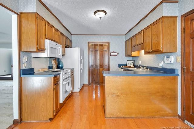 6300 Lake Trail Drive, Fayetteville, NC 28304