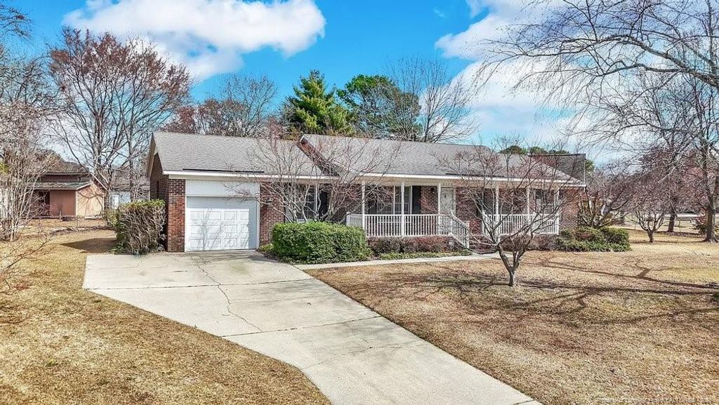 6300 Lake Trail Drive, Fayetteville, NC 28304