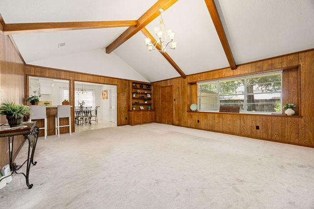 8222 Middlebury Lane, Houston, TX 77070