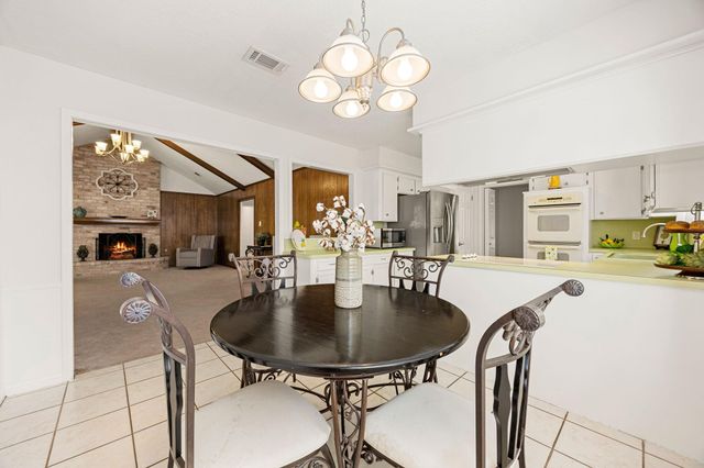 8222 Middlebury Lane, Houston, TX 77070