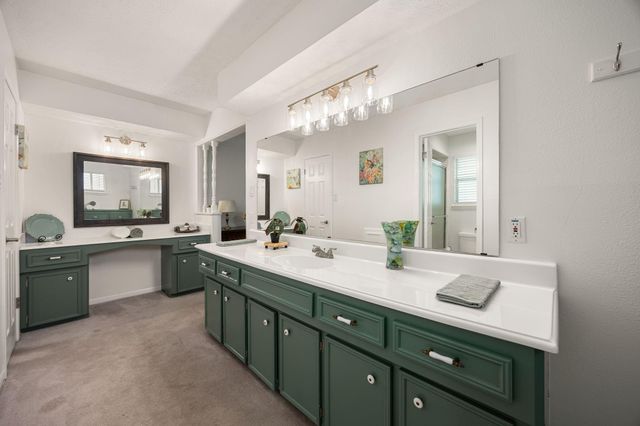 8222 Middlebury Lane, Houston, TX 77070