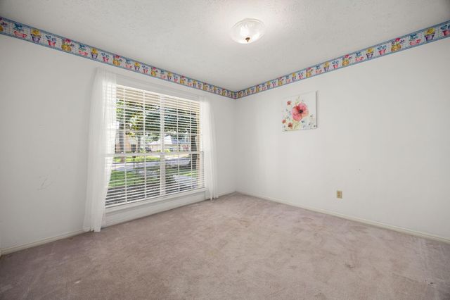 8222 Middlebury Lane, Houston, TX 77070