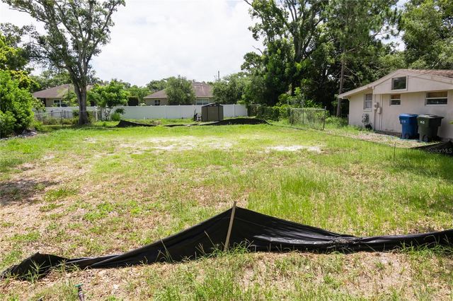 658 15TH STREET NW, Largo, FL 33770