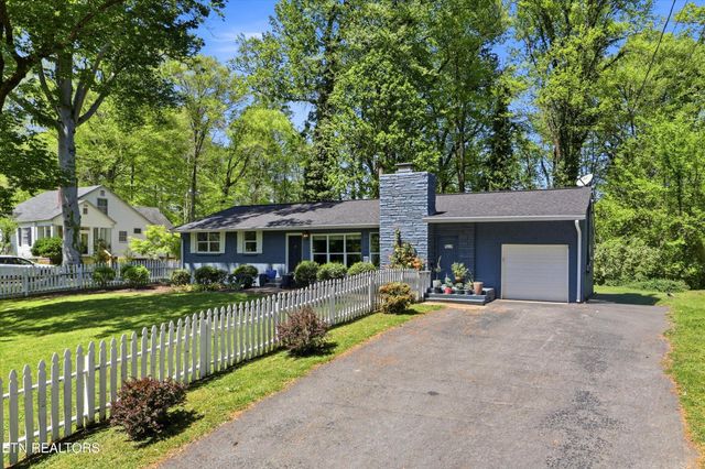 305 Beechwood Drive, Knoxville, TN 37920