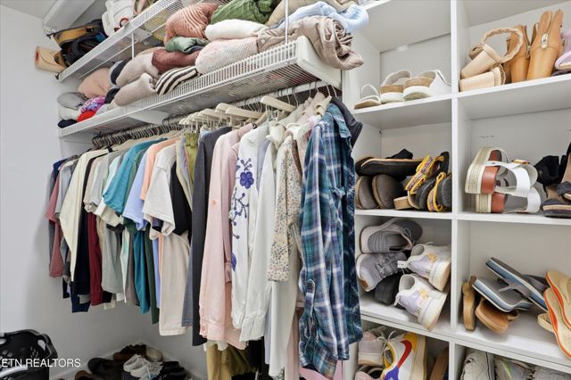 305 Beechwood Drive, Knoxville, TN 37920