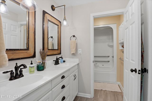 305 Beechwood Drive, Knoxville, TN 37920