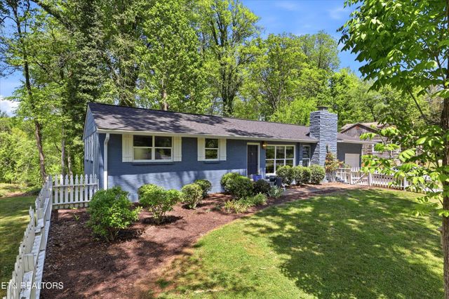 305 Beechwood Drive, Knoxville, TN 37920