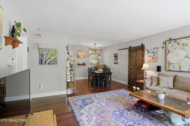 305 Beechwood Drive, Knoxville, TN 37920